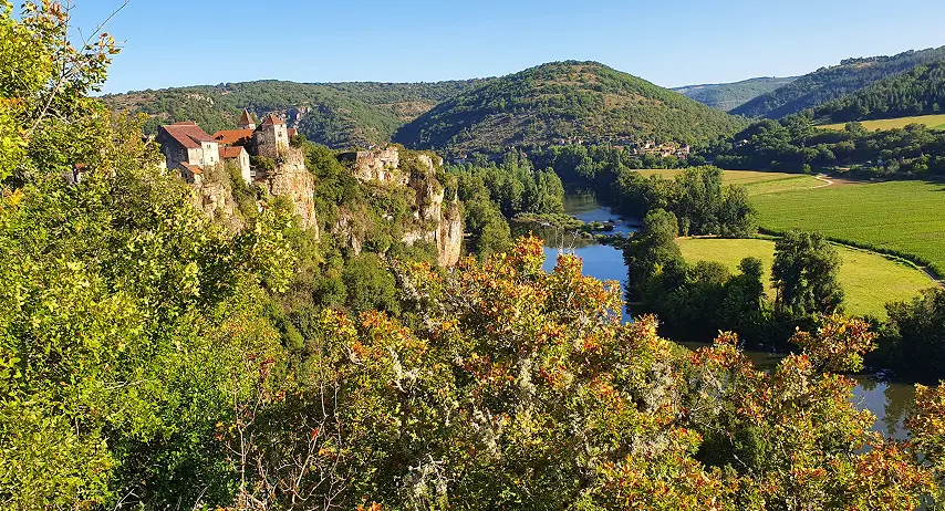 L'Oseraie du Quercy, vue de Calvignac et de la vallée du Lot