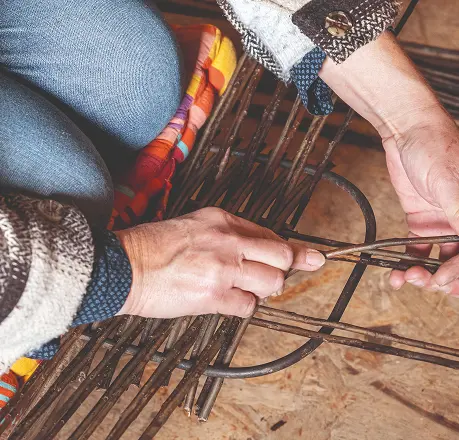 stage d'initiation à la vannerie d'osier dans le Lot à L'Oseraie du Quercy